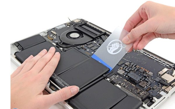 thay pin Macbook